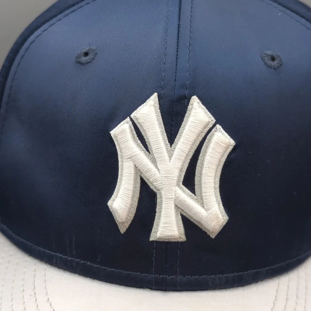 New York Yankees New Era 59FIFTY 2000 World Series Full Satin Fitted Hat 7 3/4